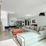 V8 Bastos - Vip By Interhome Вилла