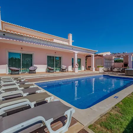 Villa V8 Bastos - Vip By Interhome