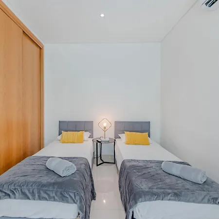 V8 Bastos - Vip By Interhome Villa