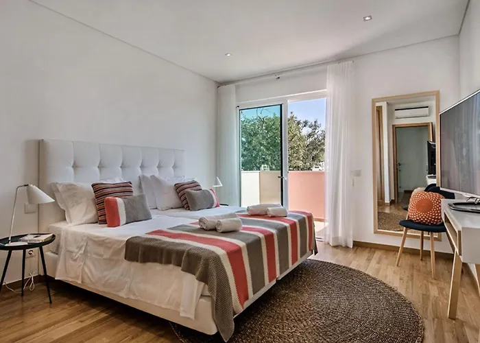 V8 Bastos - Vip By Interhome Albufeira