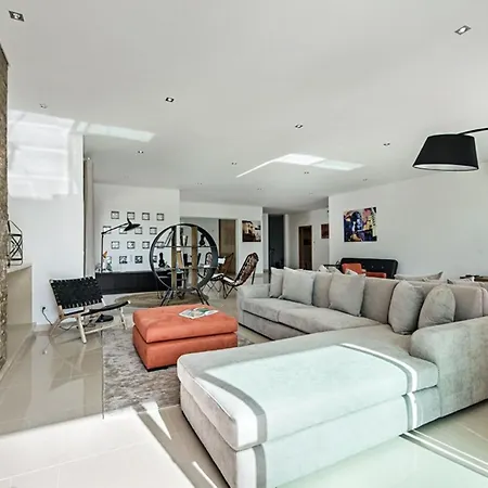 V8 Bastos - Vip By Interhome Willa